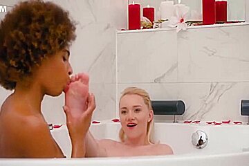 Luna And Lesbian Interracial Bath Time – Mandy Tee